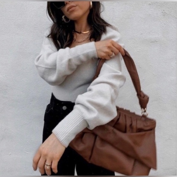 WRAP FRONT LEATHER BAG - Picture 3 of 11